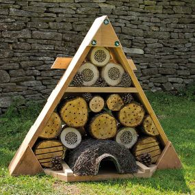 Outdoor Wooden Crittacabin