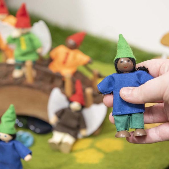 Small World Woodland Elves and Fairies 10pcs | Creative Activity