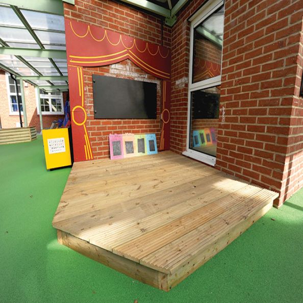 Single Tier Stage | Creative Activity